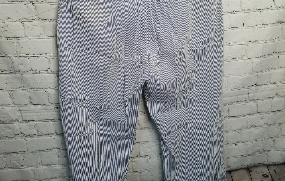 J. Crew Men's blue-white pinstripe pants size 33 X 32 EUC